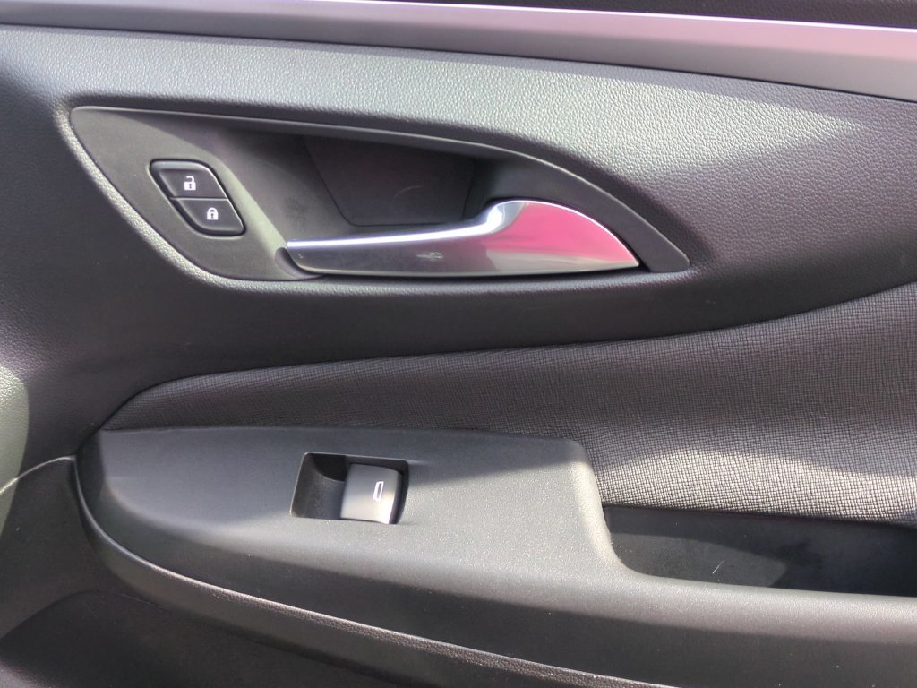 Used 2026 Buick Envista Preferred FWD image 33