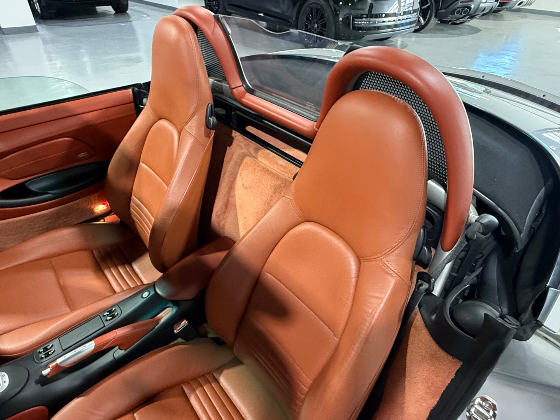 Used 2001 Porsche Boxster RWD image 34