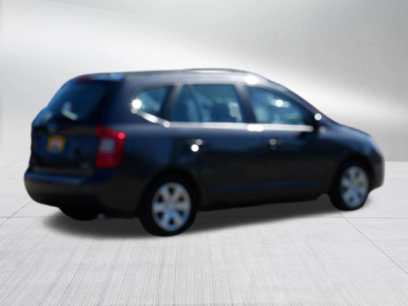 Used 2008 Kia Rondo LX w/ Convenience Pkg FWD image 7