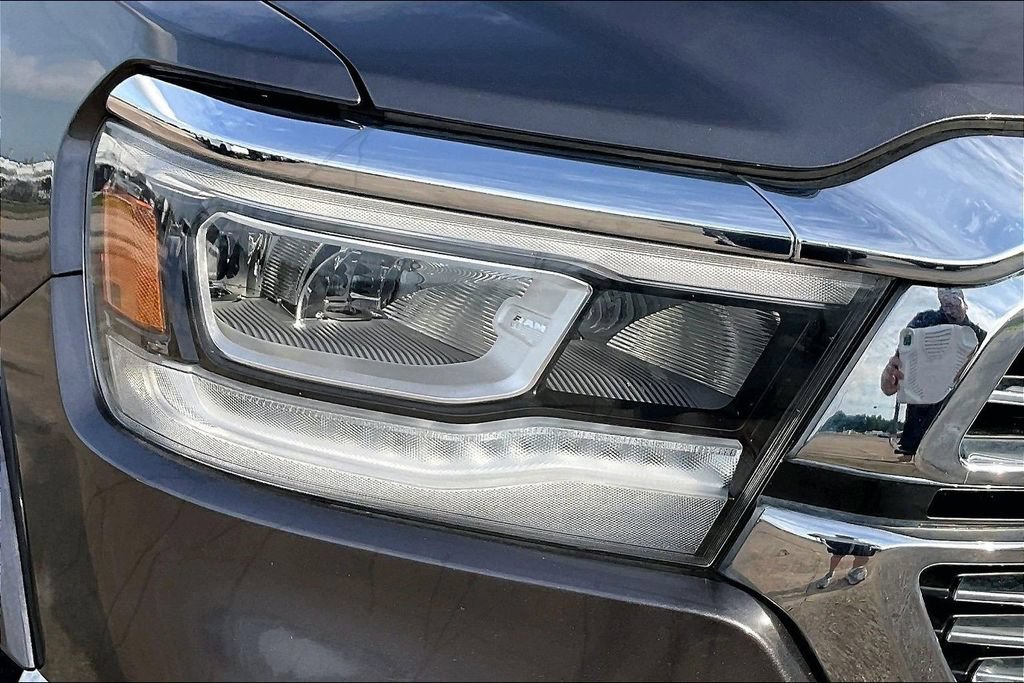 Used 2022 RAM 1500 Laramie AWD/4WD image 29