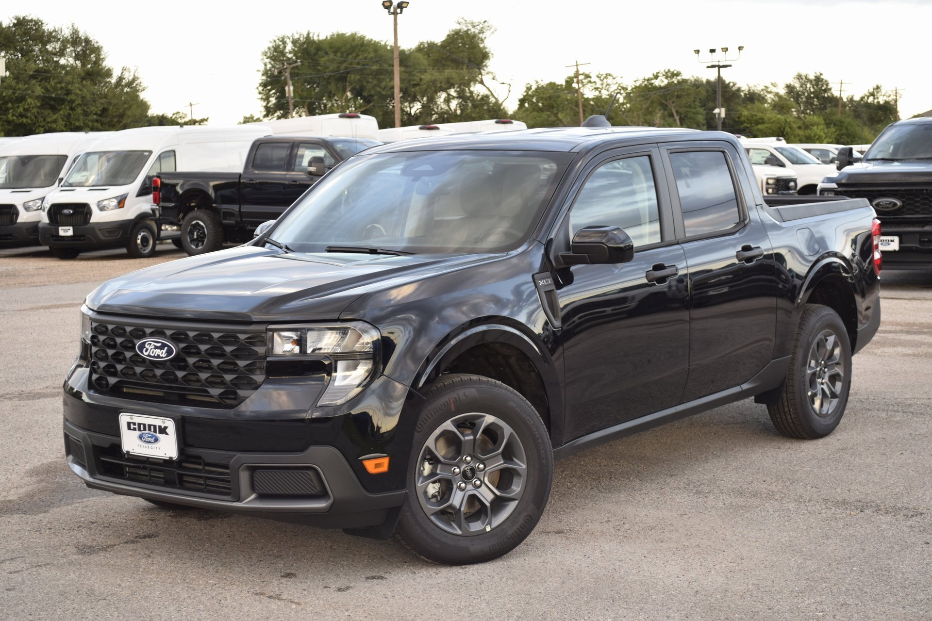 New 2025 Ford Maverick XLT