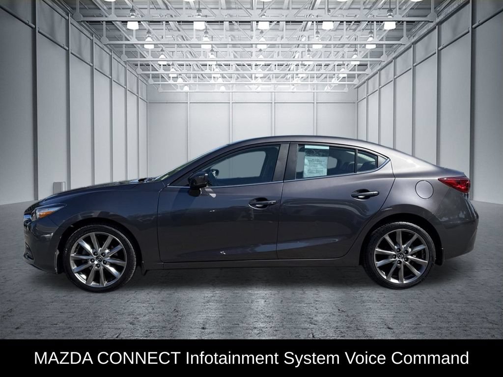 Used 2018 MAZDA MAZDA3 Touring FWD video 3
