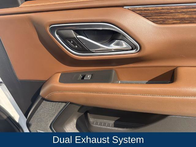 Used 2021 Chevrolet Suburban High Country w/ Premium Package 2 AWD/4WD image 38