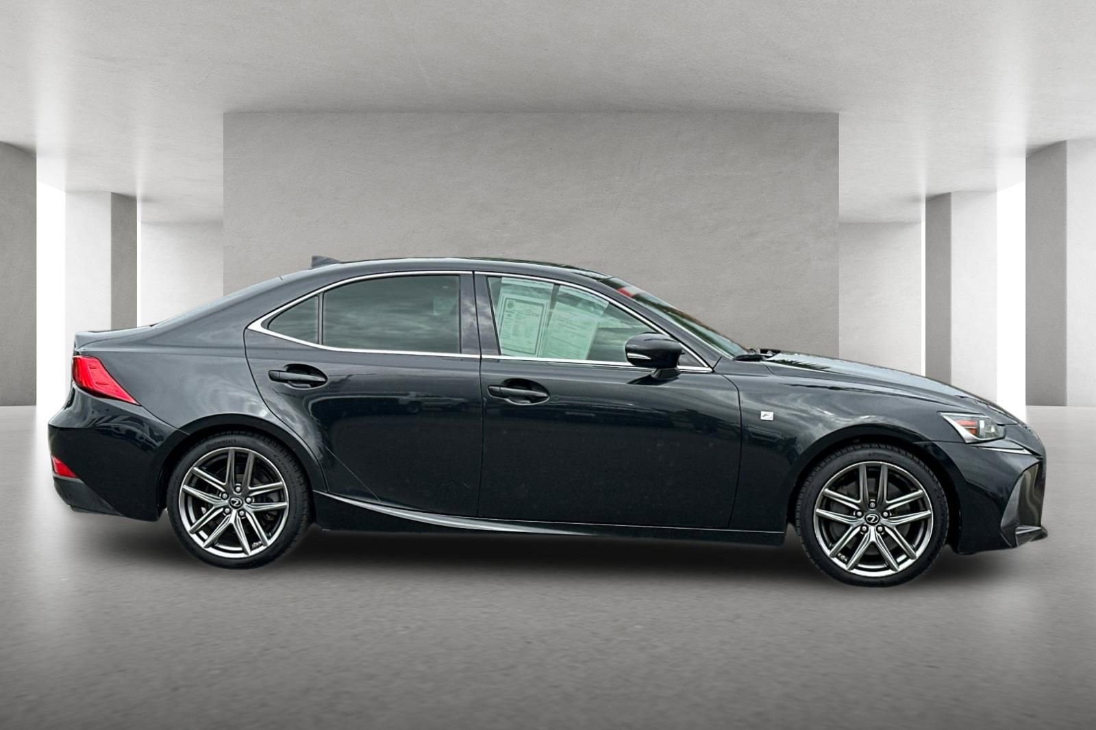 Used 2018 Lexus IS 300 F Sport image 3