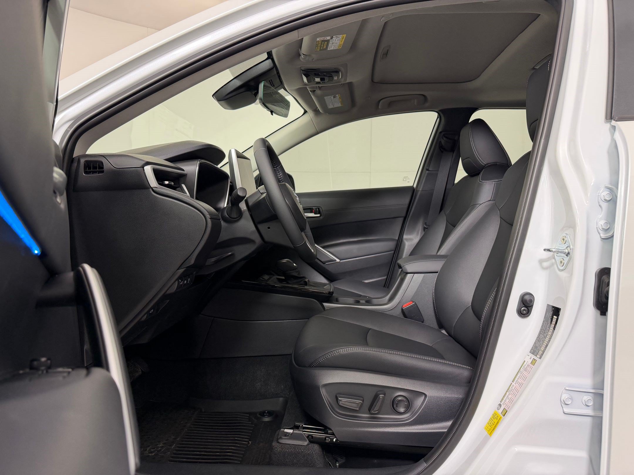 New 2026 Toyota Corolla Cross XLE FWD image 5