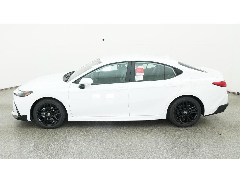 New 2026 Toyota Camry SE FWD image 3