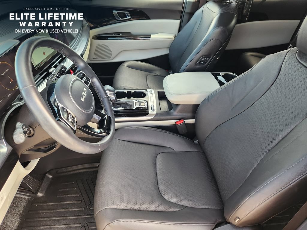 Certified 2024 Kia Carnival SX Prestige FWD image 12