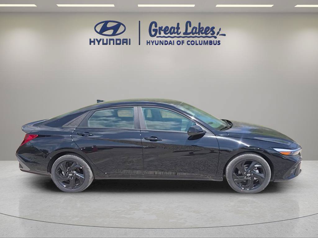 New 2026 Hyundai Elantra Sport FWD image 5