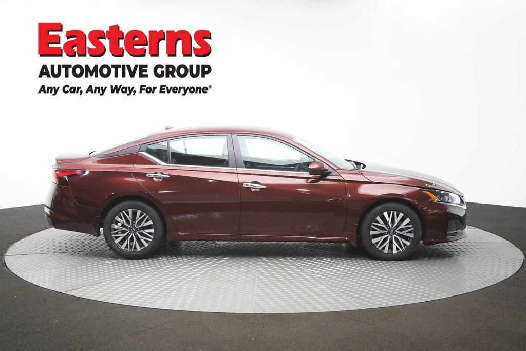 Used 2023 Nissan Altima 2.5 SV FWD image 45