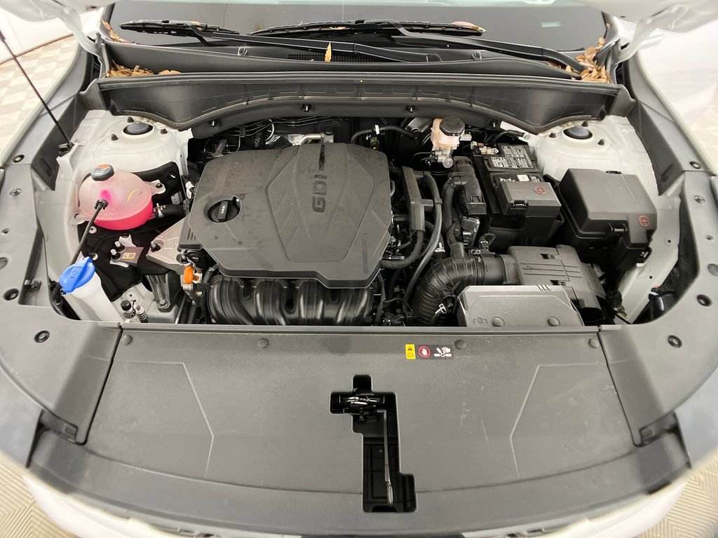 Used 2025 Kia Sorento S image 32