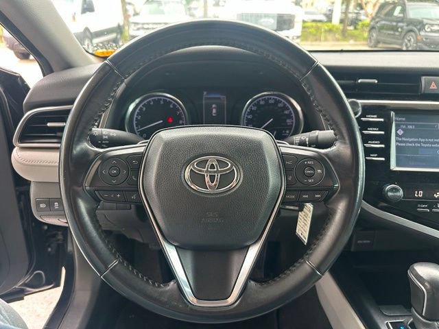 Used 2020 Toyota Camry SE FWD image 19