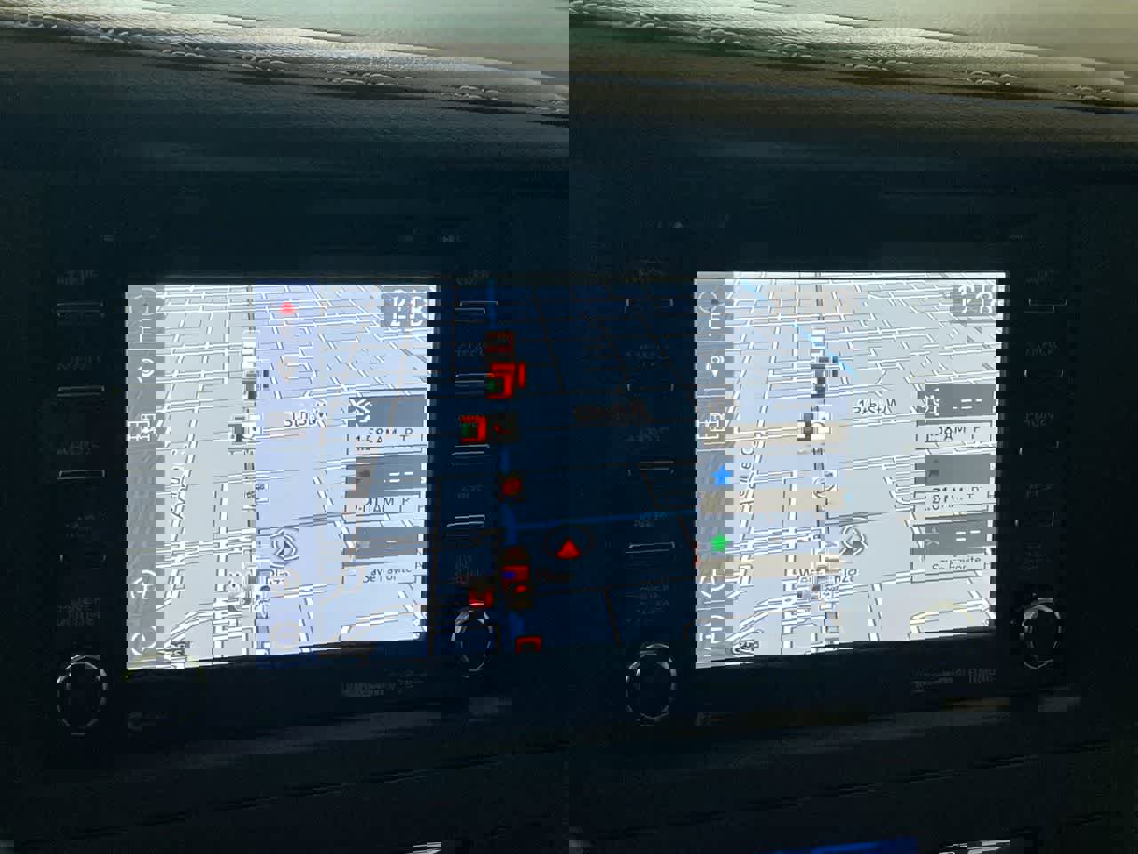 Used 2018 Toyota Sienna XLE w/ XLE Navigation Package image 18