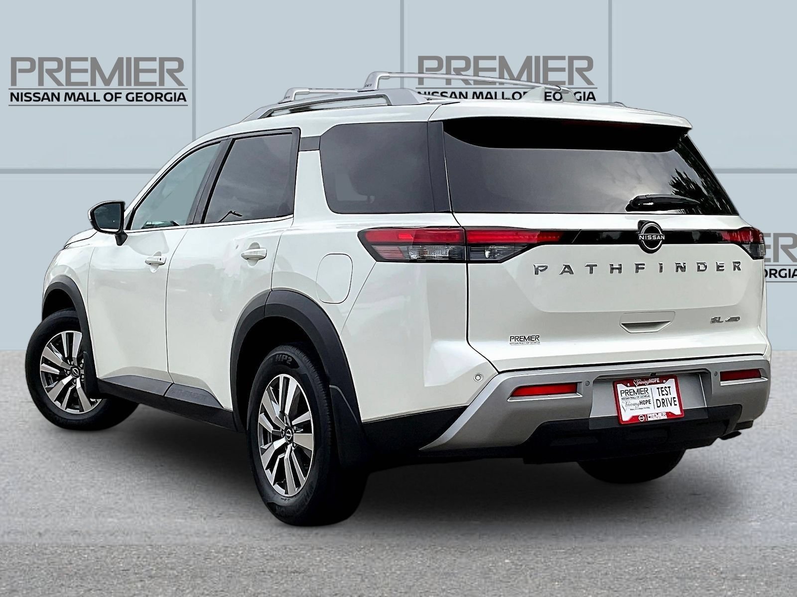 Certified 2022 Nissan Pathfinder SL AWD/4WD image 5