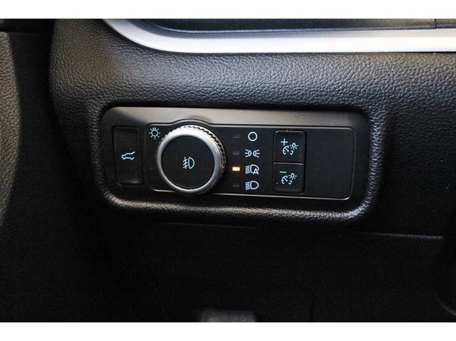 Used 2022 Ford Explorer XLT w/ Equipment Group 202A AWD/4WD image 20