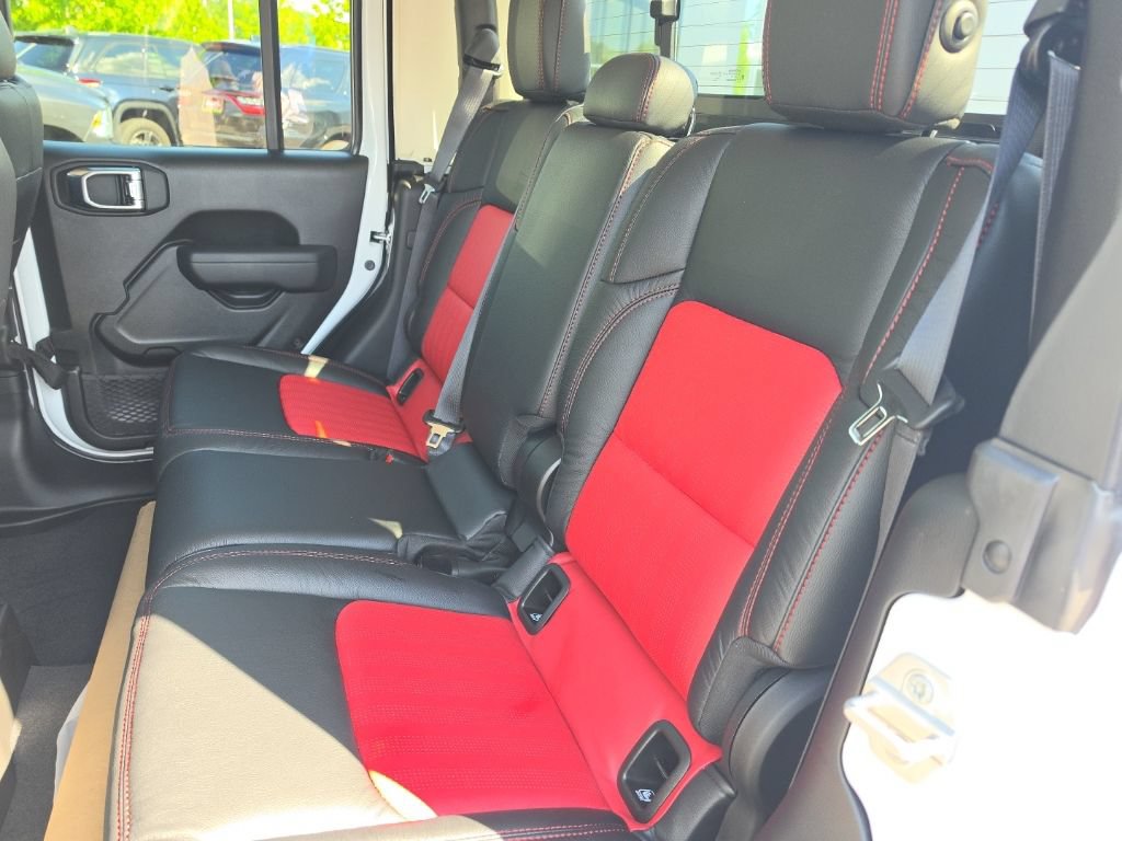 New 2025 Jeep Gladiator Sport AWD/4WD image 14