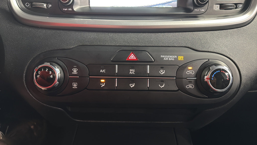 Used 2020 Kia Sorento L FWD image 28