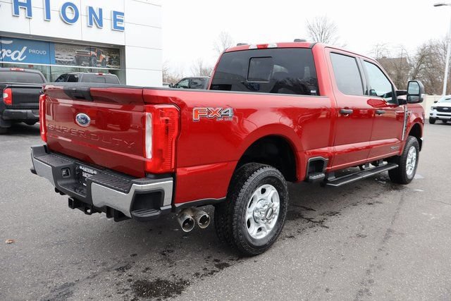 New 2026 Ford F350 XLT w/ FX4 Off-Road Package AWD/4WD image 3