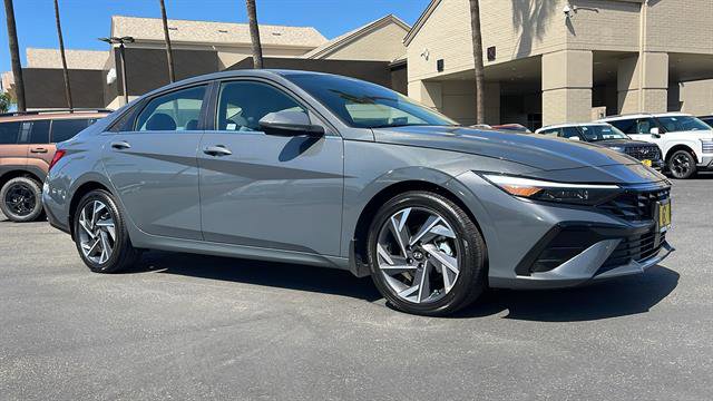 Used 2025 Hyundai Elantra SEL