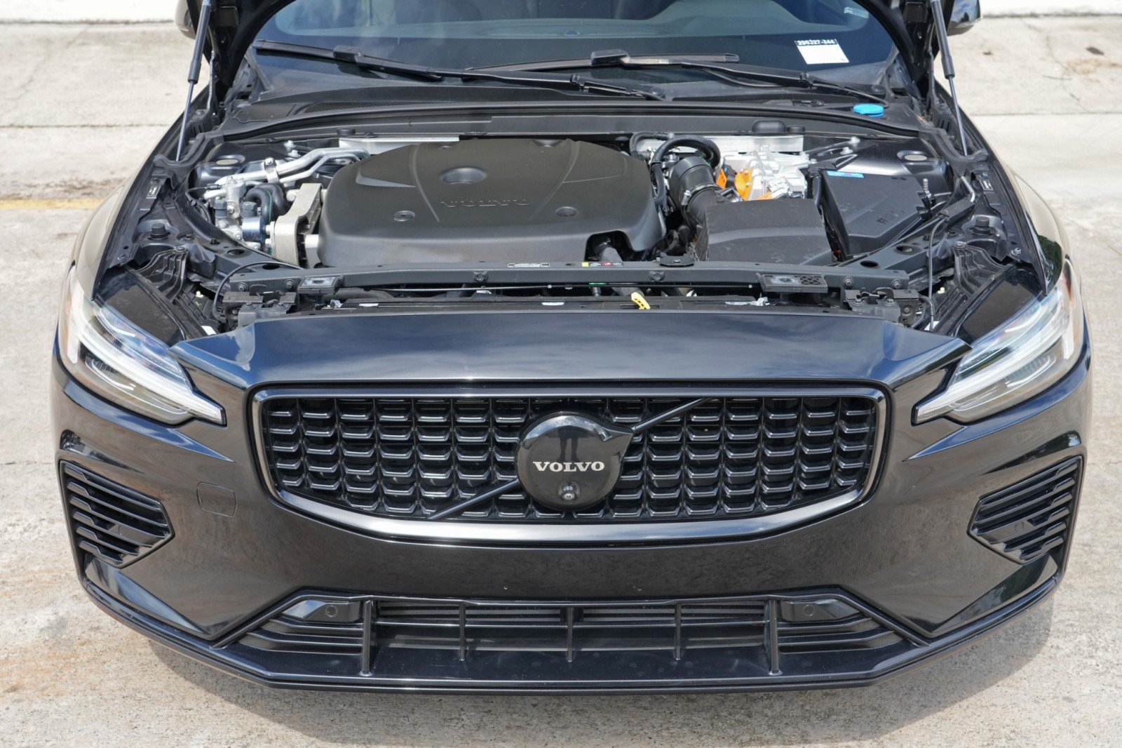 Used 2024 Volvo S60 T8 Plus AWD/4WD image 6