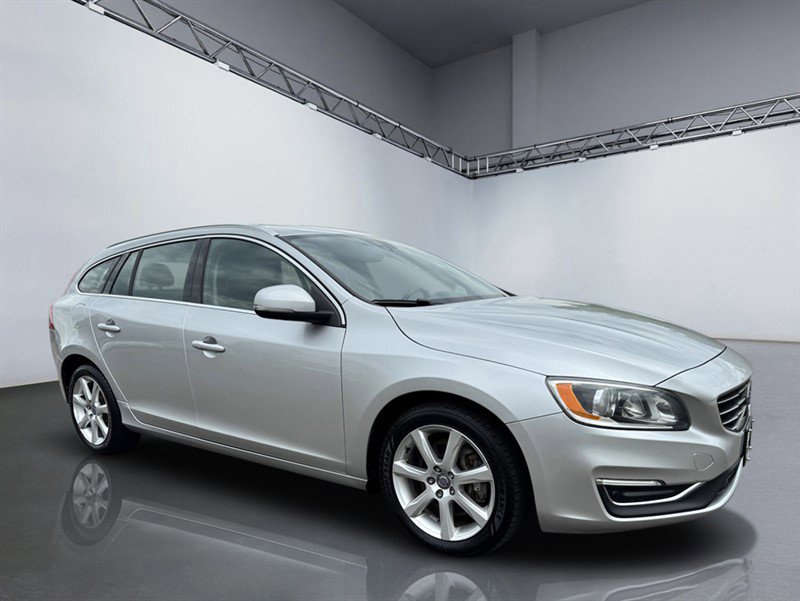 Used 2016 Volvo V60 T5 Premier AWD/4WD image 9
