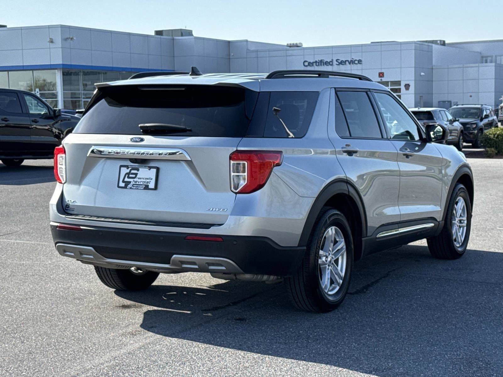 Used 2023 Ford Explorer XLT w/ Equipment Group 202A image 24