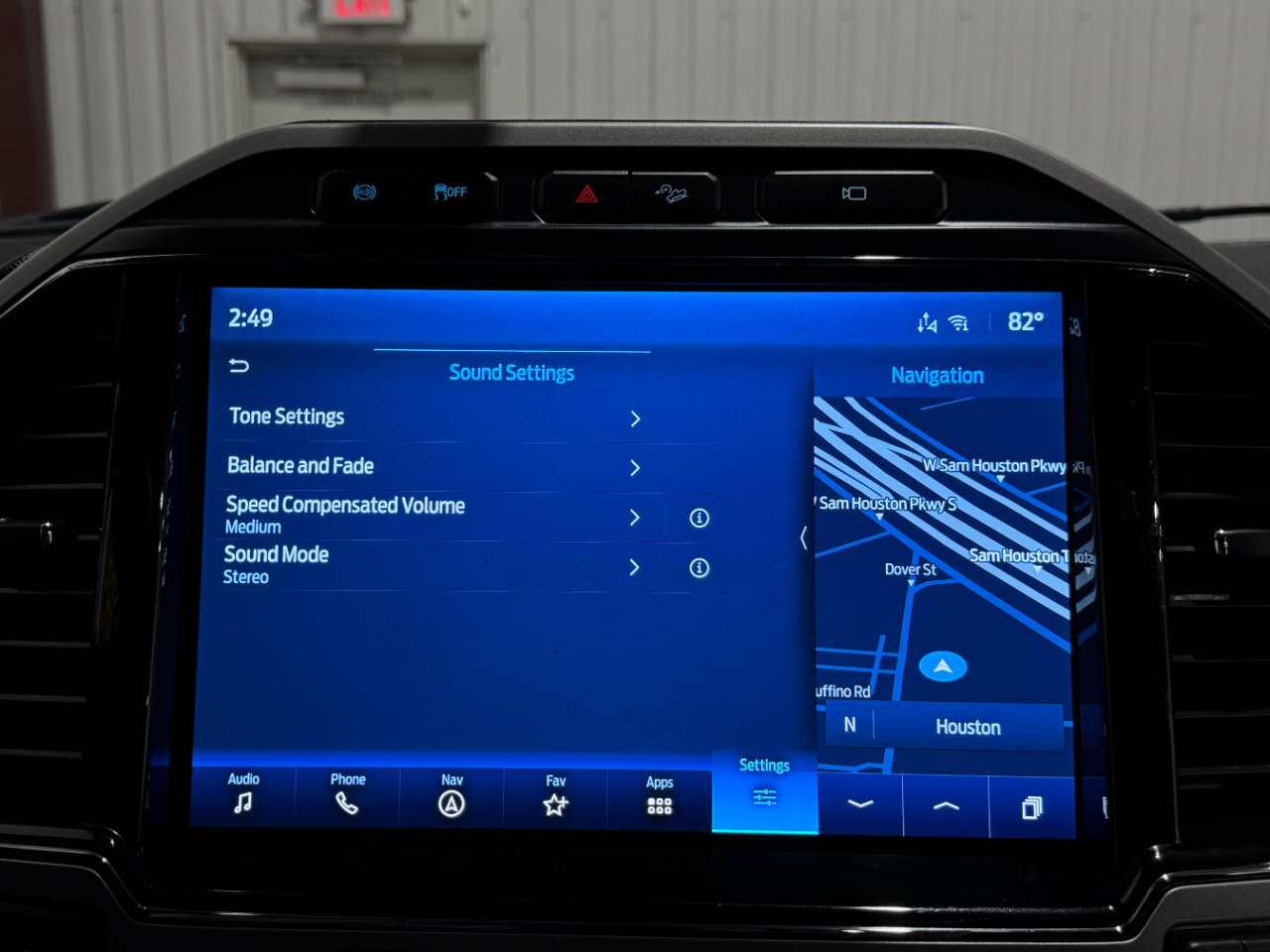 Used 2022 Ford F250 Lariat w/ Chrome Package image 47