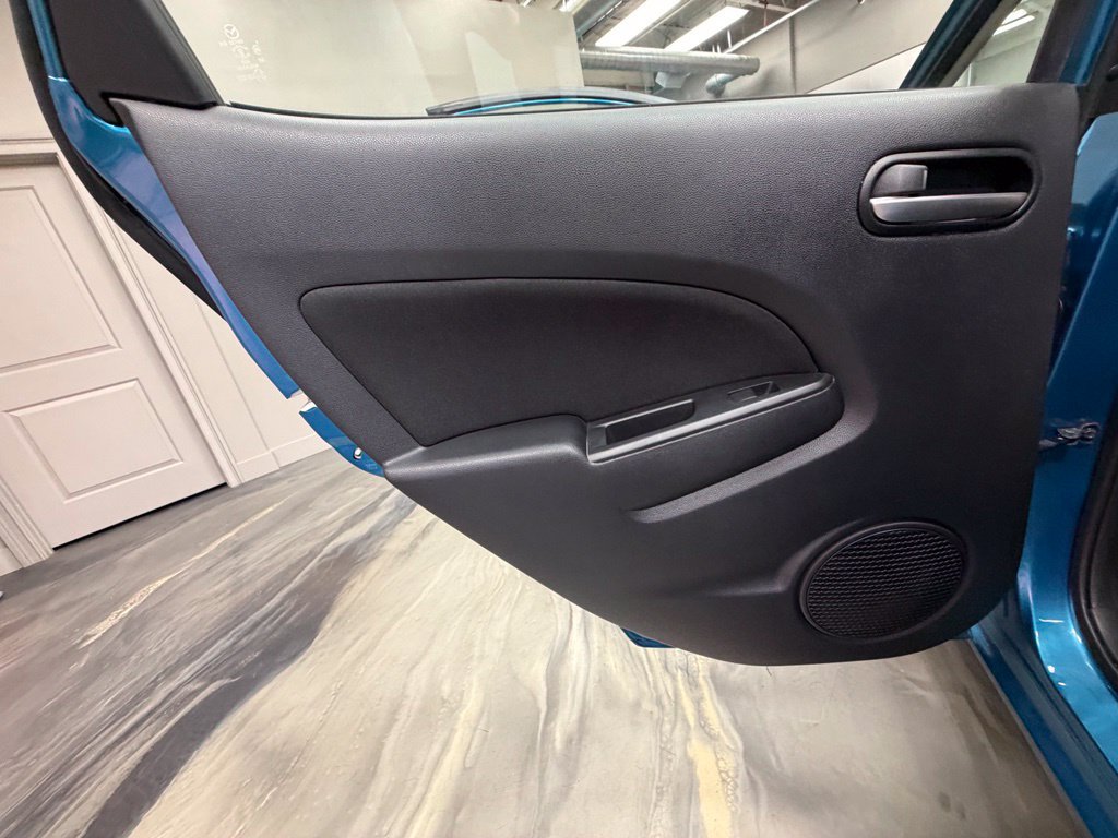 Used 2011 MAZDA MAZDA2 FWD image 44