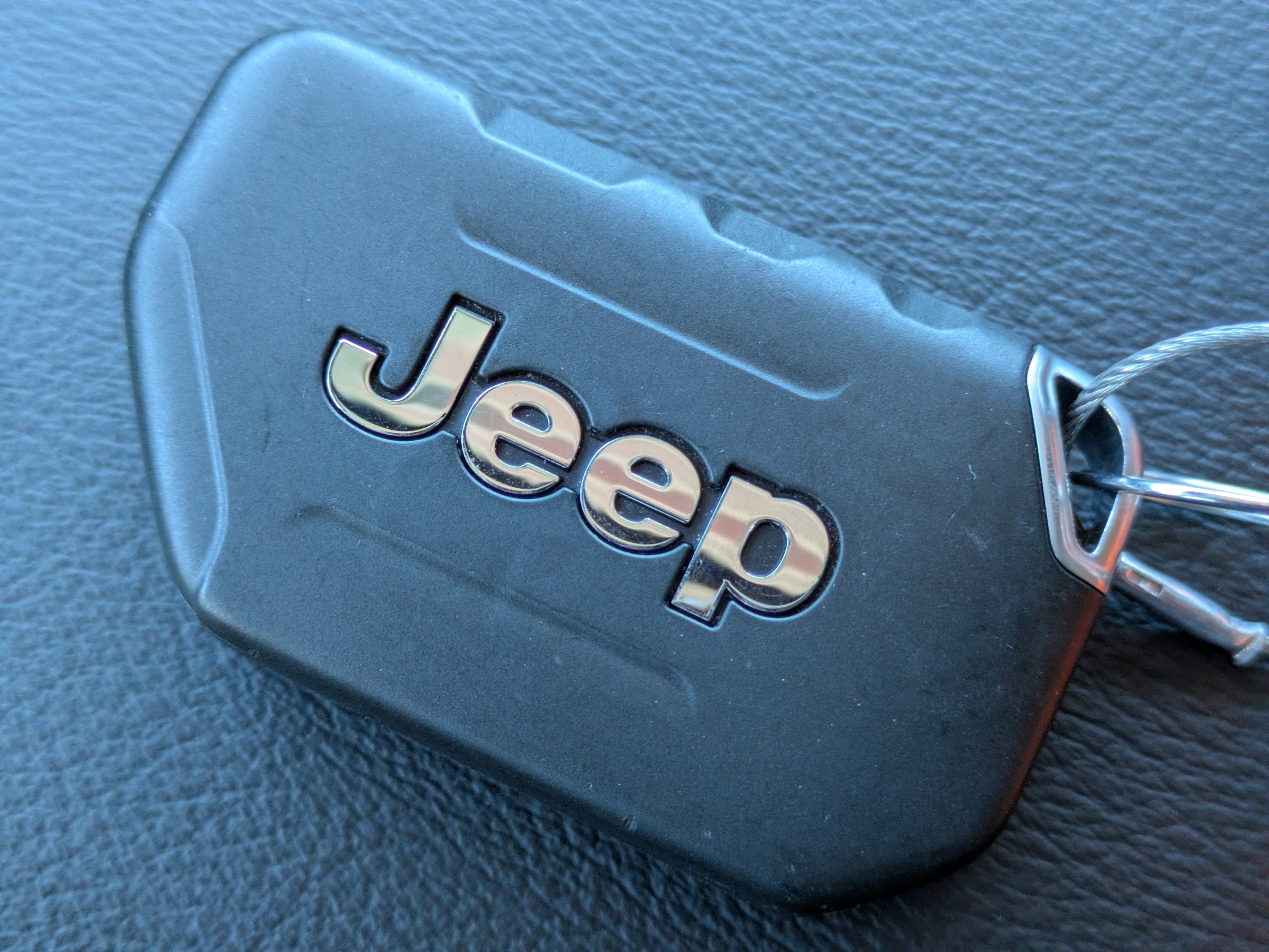 Used 2025 Jeep Wrangler Sahara w/ Safety Group image 23