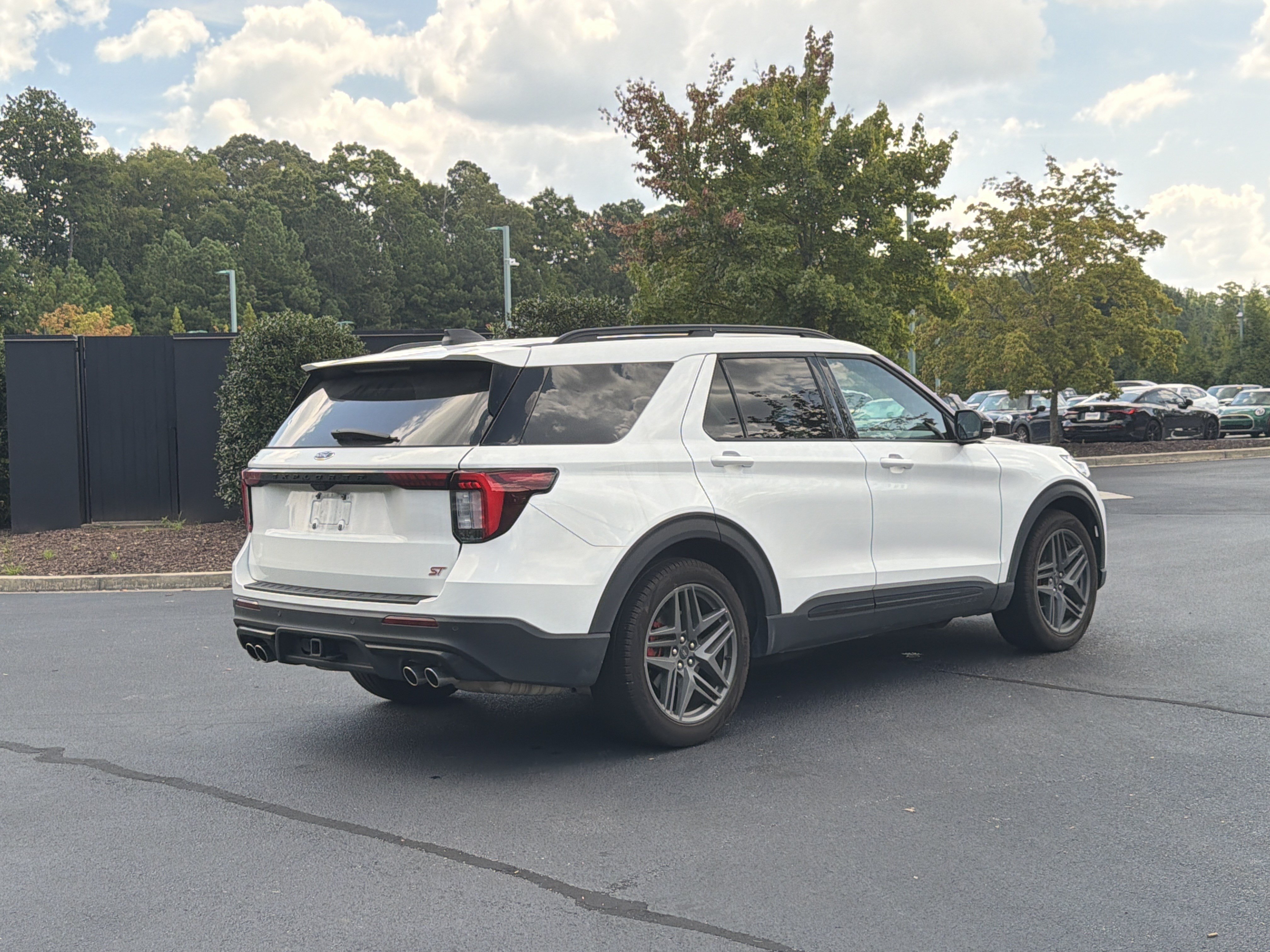 Used 2025 Ford Explorer ST w/ Sun And Sound Package AWD/4WD image 3