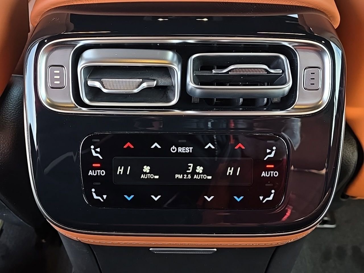 New 2026 Mercedes-Benz S 580 4MATIC Sedan image 35