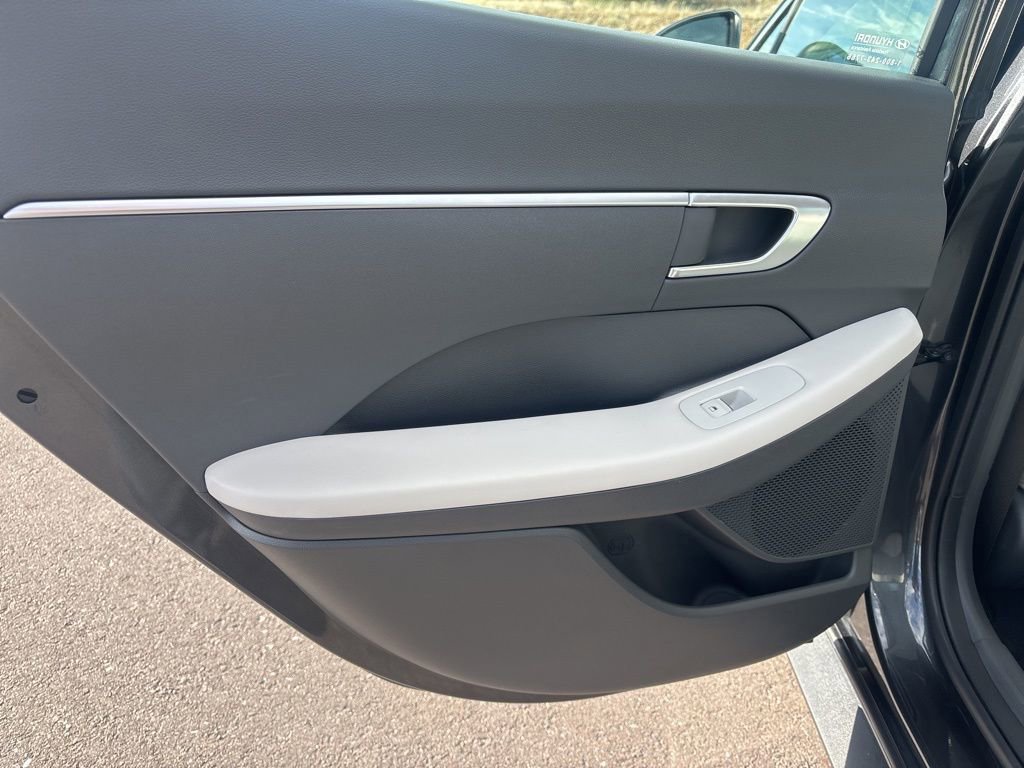 Certified 2023 Hyundai Sonata SE FWD image 13