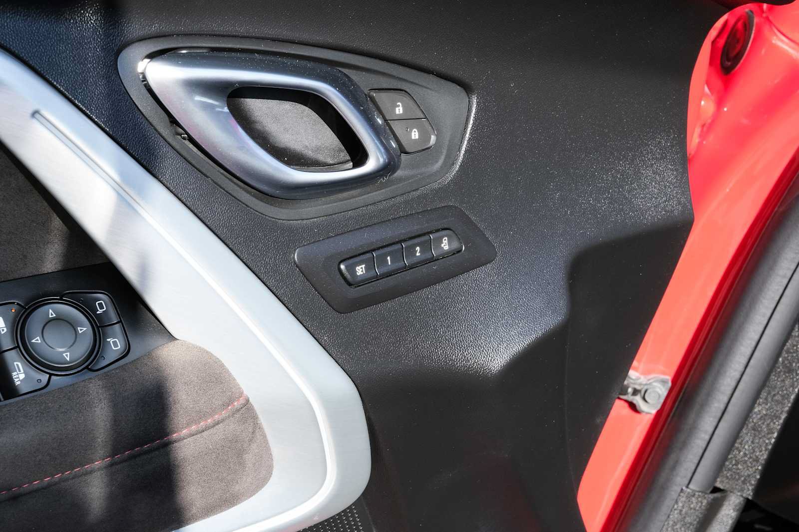 Used 2019 Chevrolet Camaro ZL1 RWD image 37