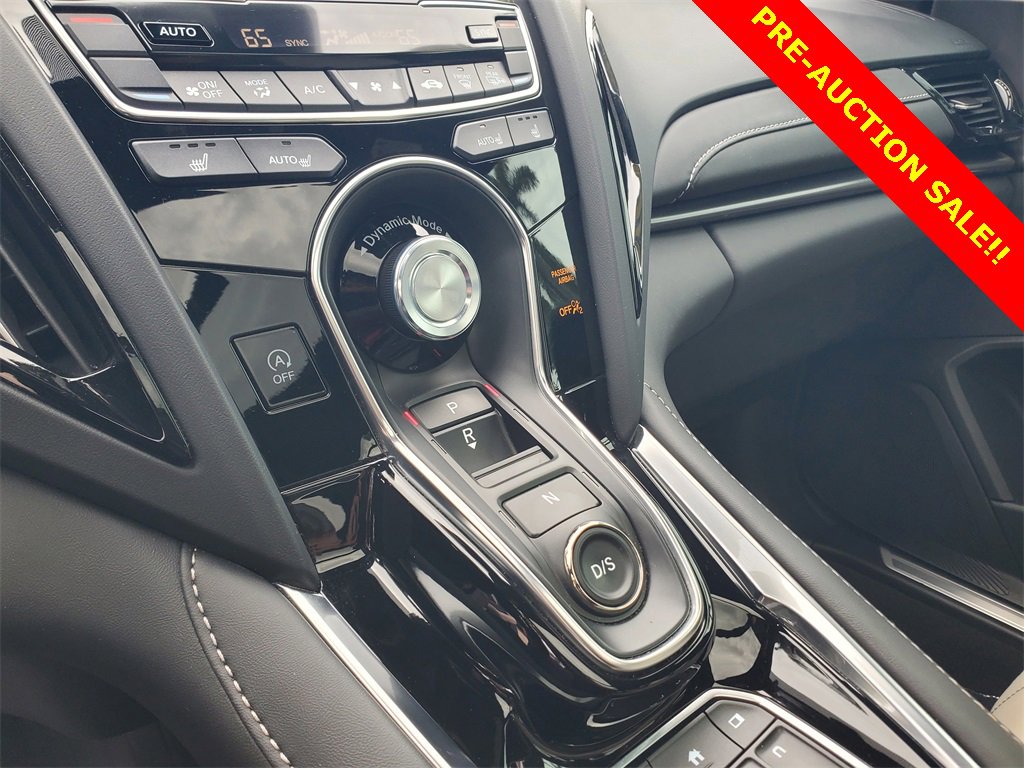 Used 2025 Acura RDX SH-AWD image 32