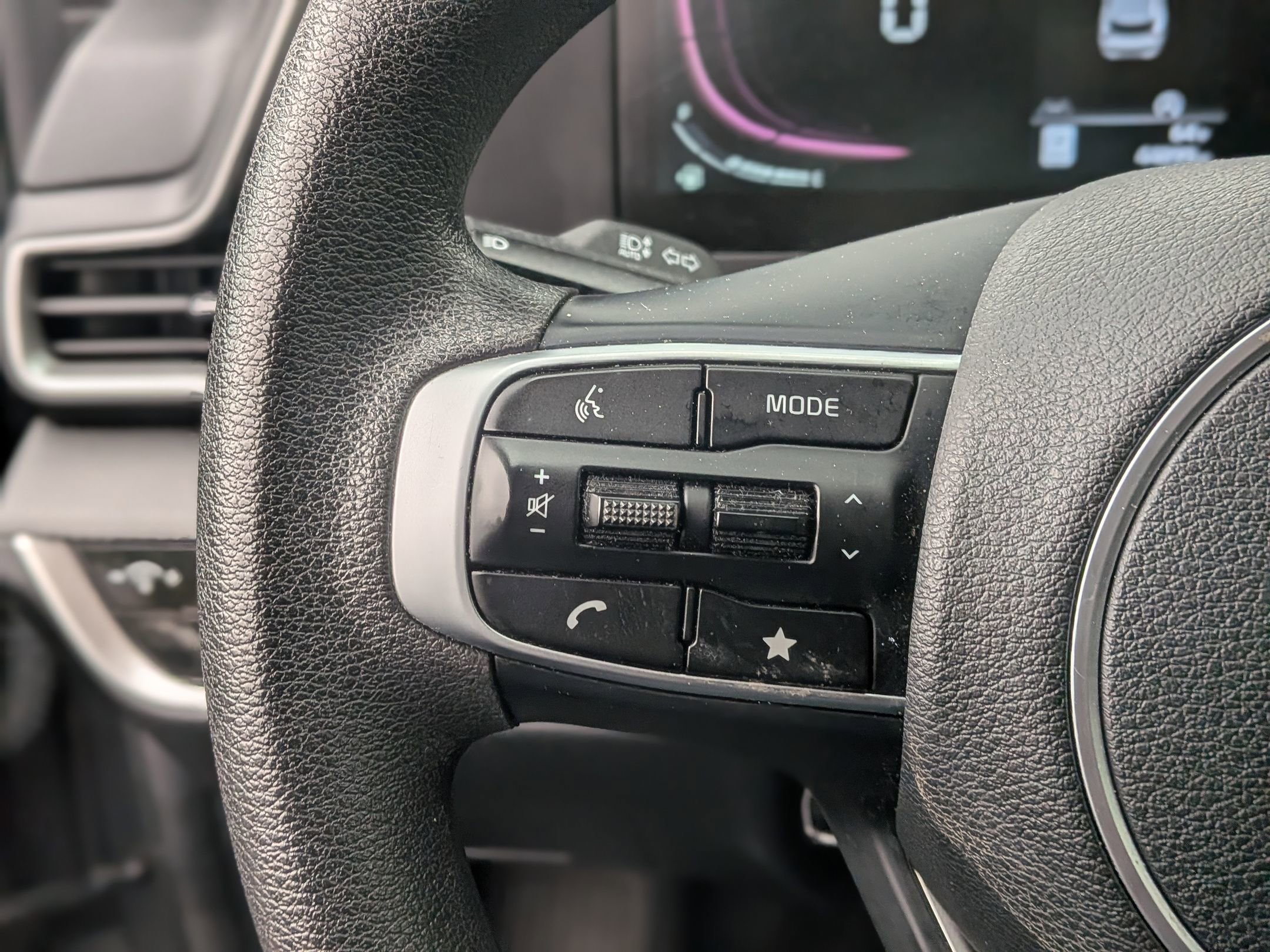 Used 2024 Kia Sportage LX FWD image 21