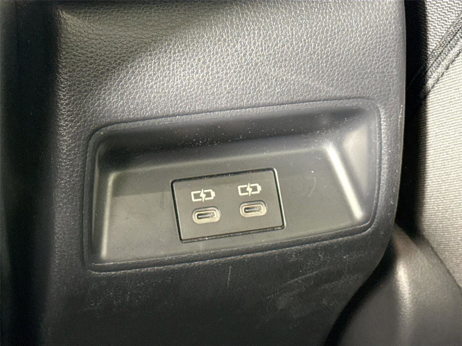 Used 2023 Toyota Corolla LE image 34