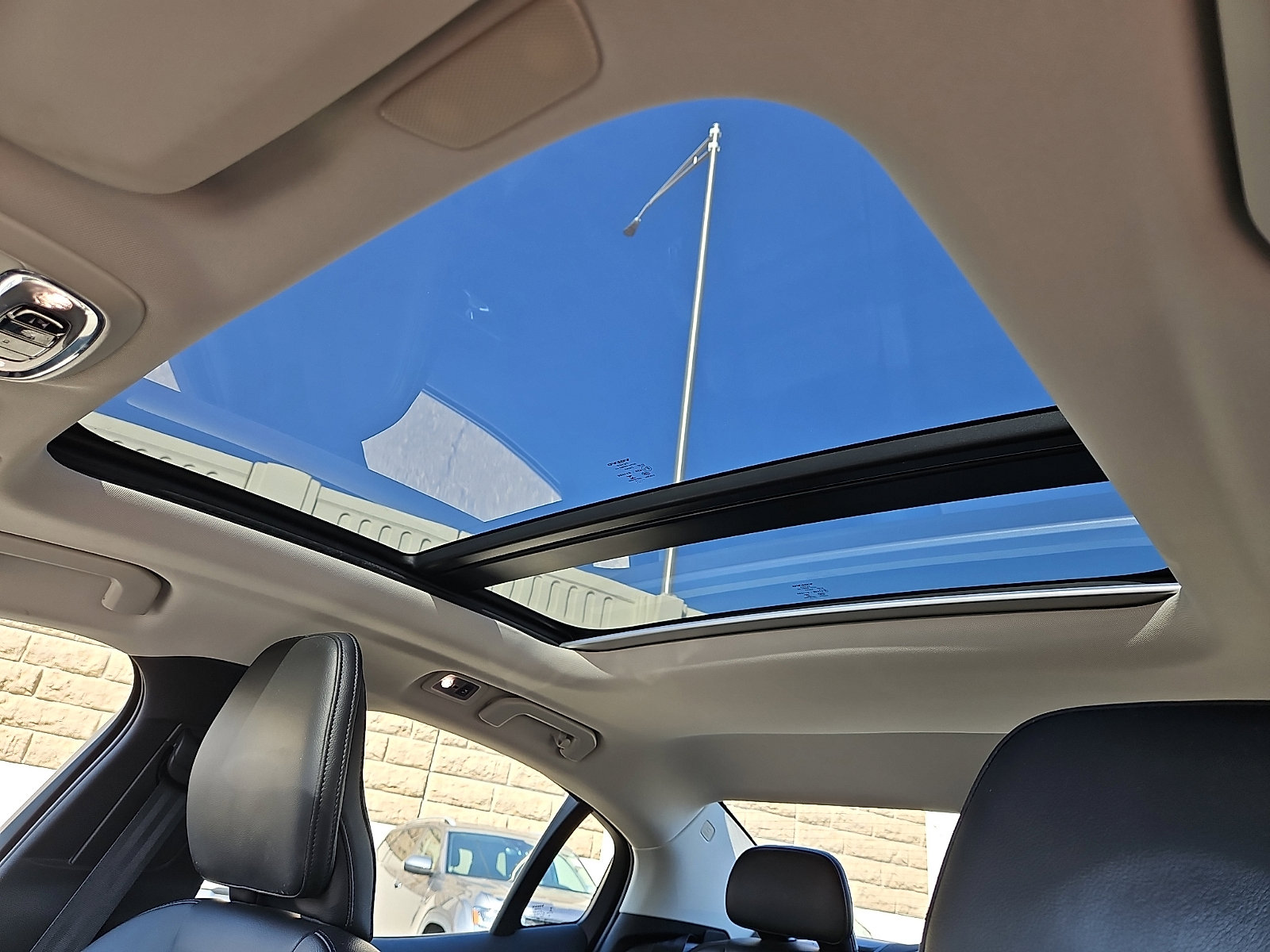 Used 2020 Volvo S60 T6 Momentum w/ Protection Package image 15