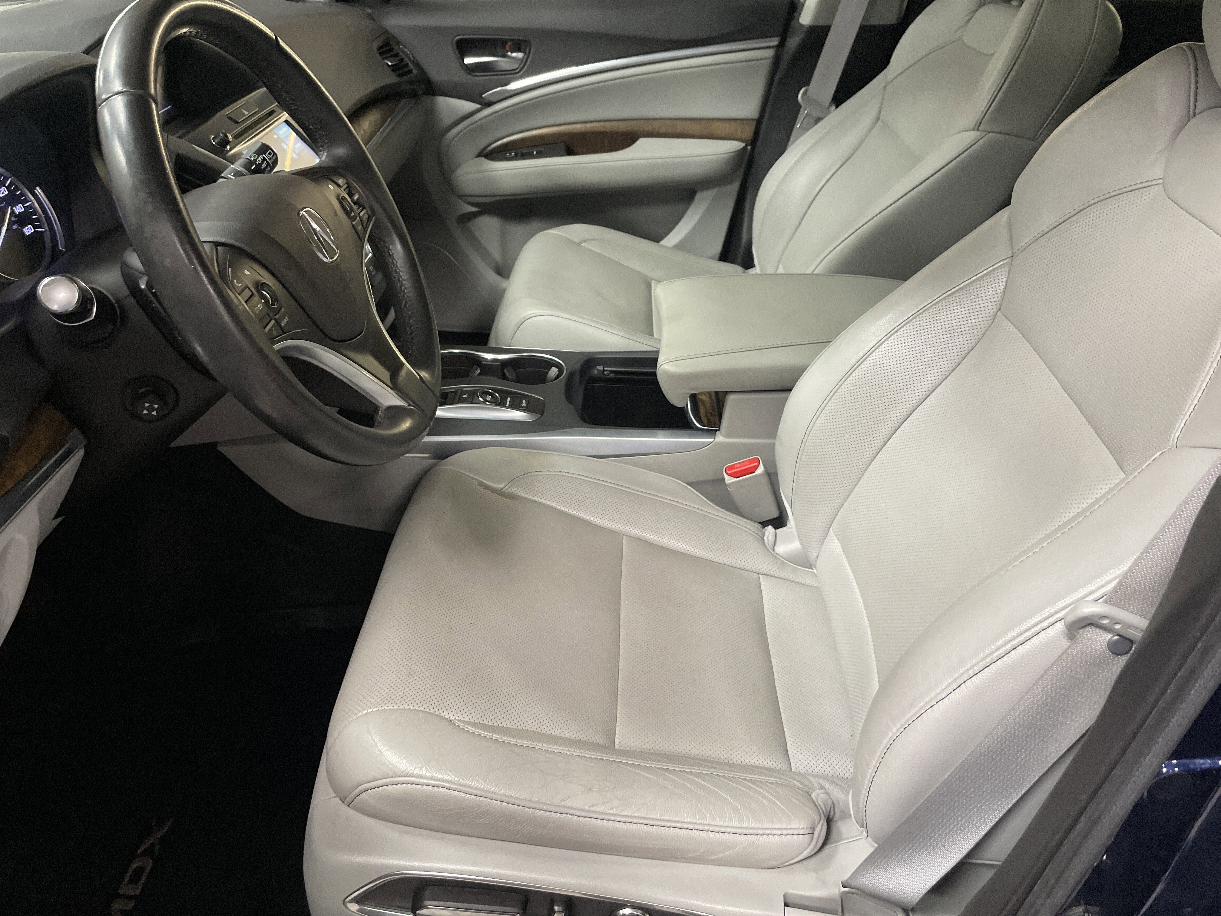 Used 2019 Acura MDX FWD w/ Technology Package image 16
