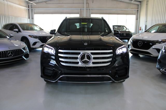 Used 2024 Mercedes-Benz GLS 450 4MATIC w/ AMG Line Exterior image 45