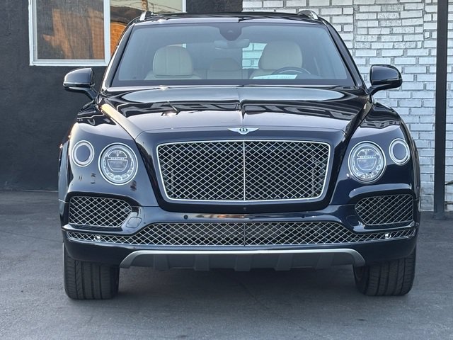 Used 2019 Bentley Bentayga AWD/4WD image 2