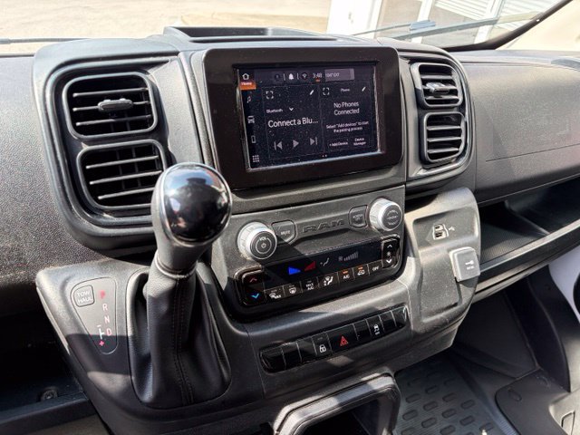 Used 2025 RAM ProMaster 2500 w/ U-Haul Equipment Group FWD image 14