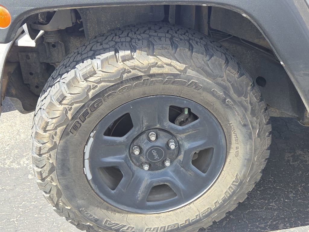 Used 2014 Jeep Wrangler Unlimited Sport w/ Quick Order Package 24S image 3