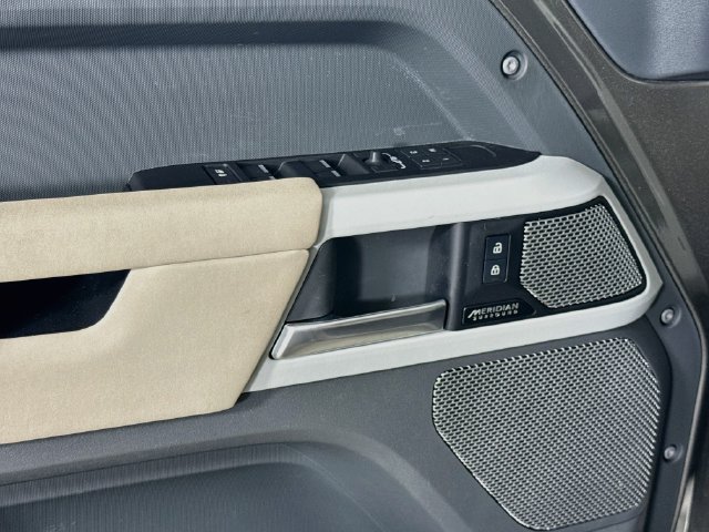 Certified 2023 Land Rover Defender 130 SE AWD/4WD image 20