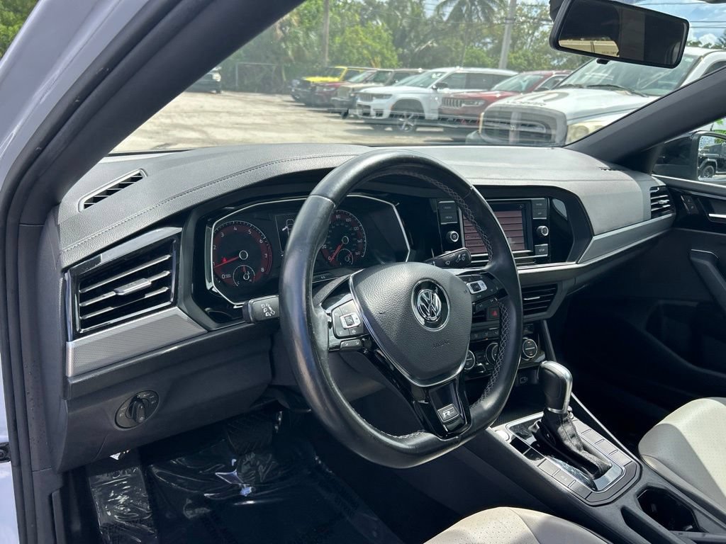 Used 2019 Volkswagen Jetta R-Line FWD image 10