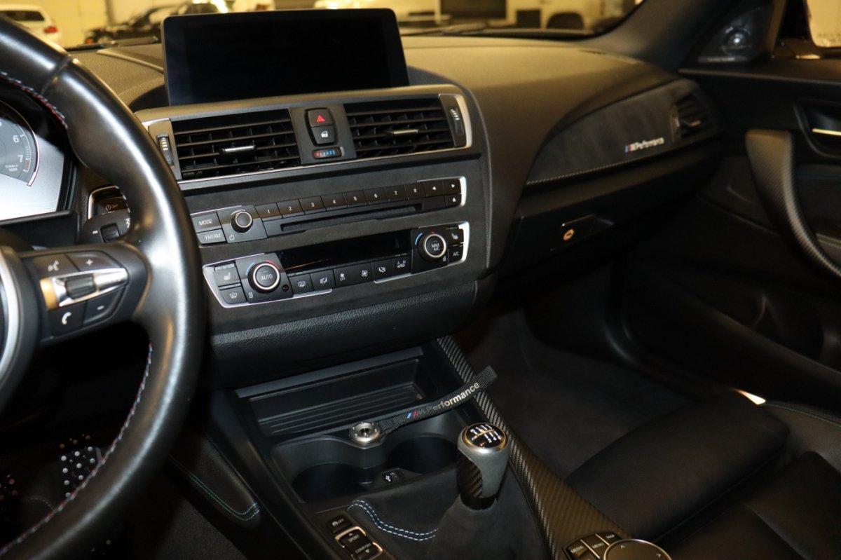 Used 2017 BMW M2 RWD image 38