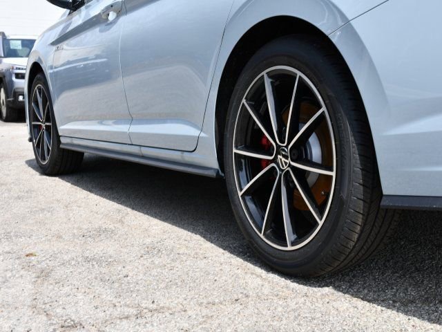 New 2026 Volkswagen Jetta GLI Autobahn FWD image 9
