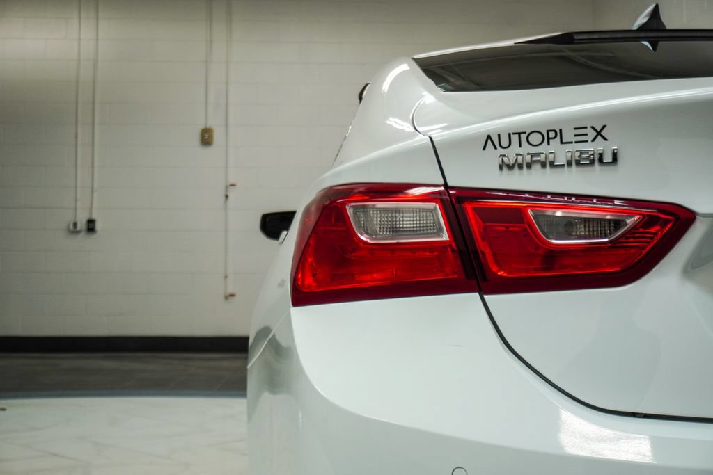Used 2024 Chevrolet Malibu LS FWD image 35