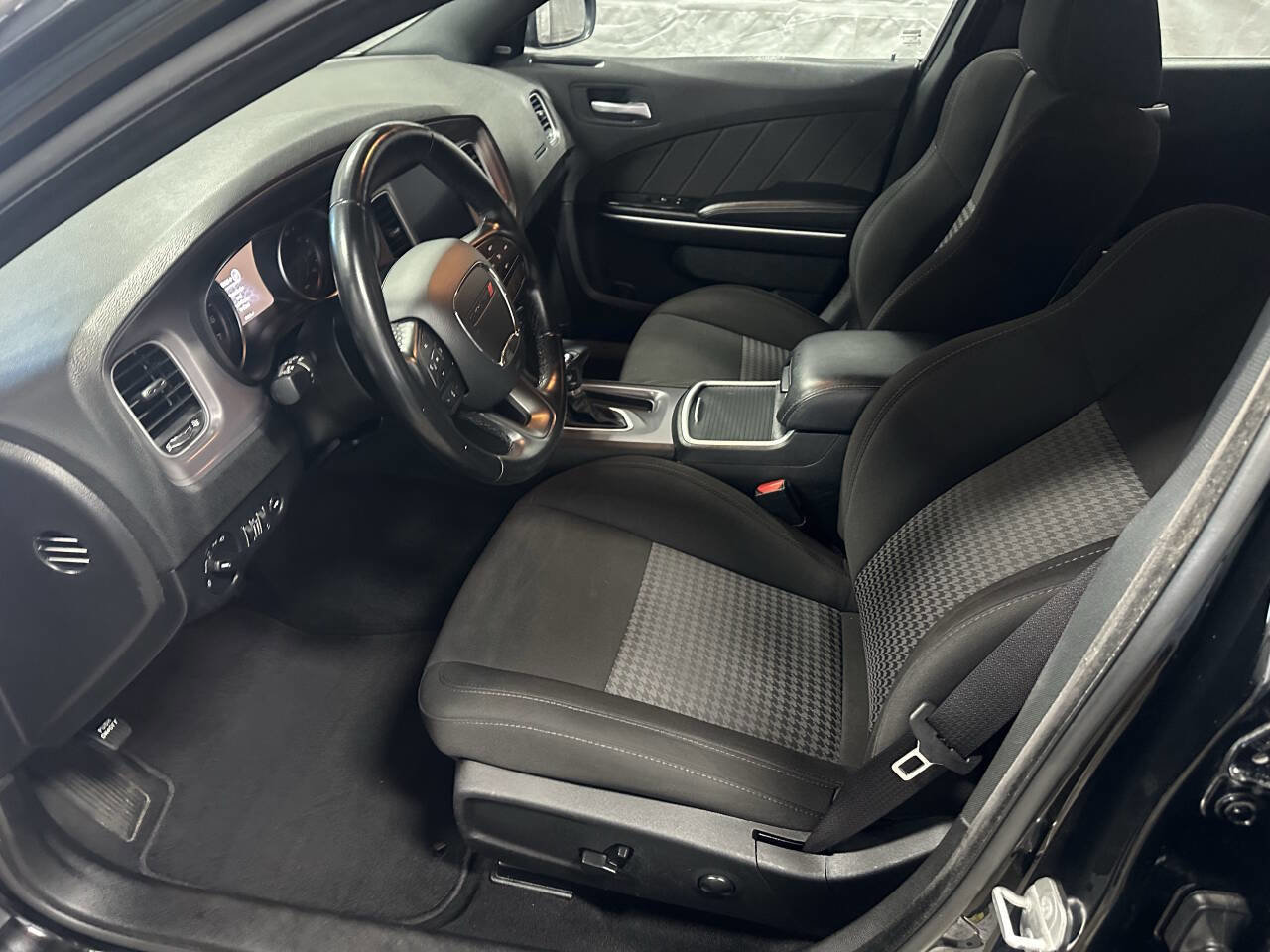 Used 2023 Dodge Charger GT image 13