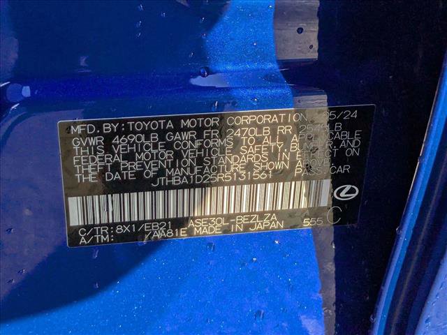 Certified 2024 Lexus IS 300 F Sport image 30