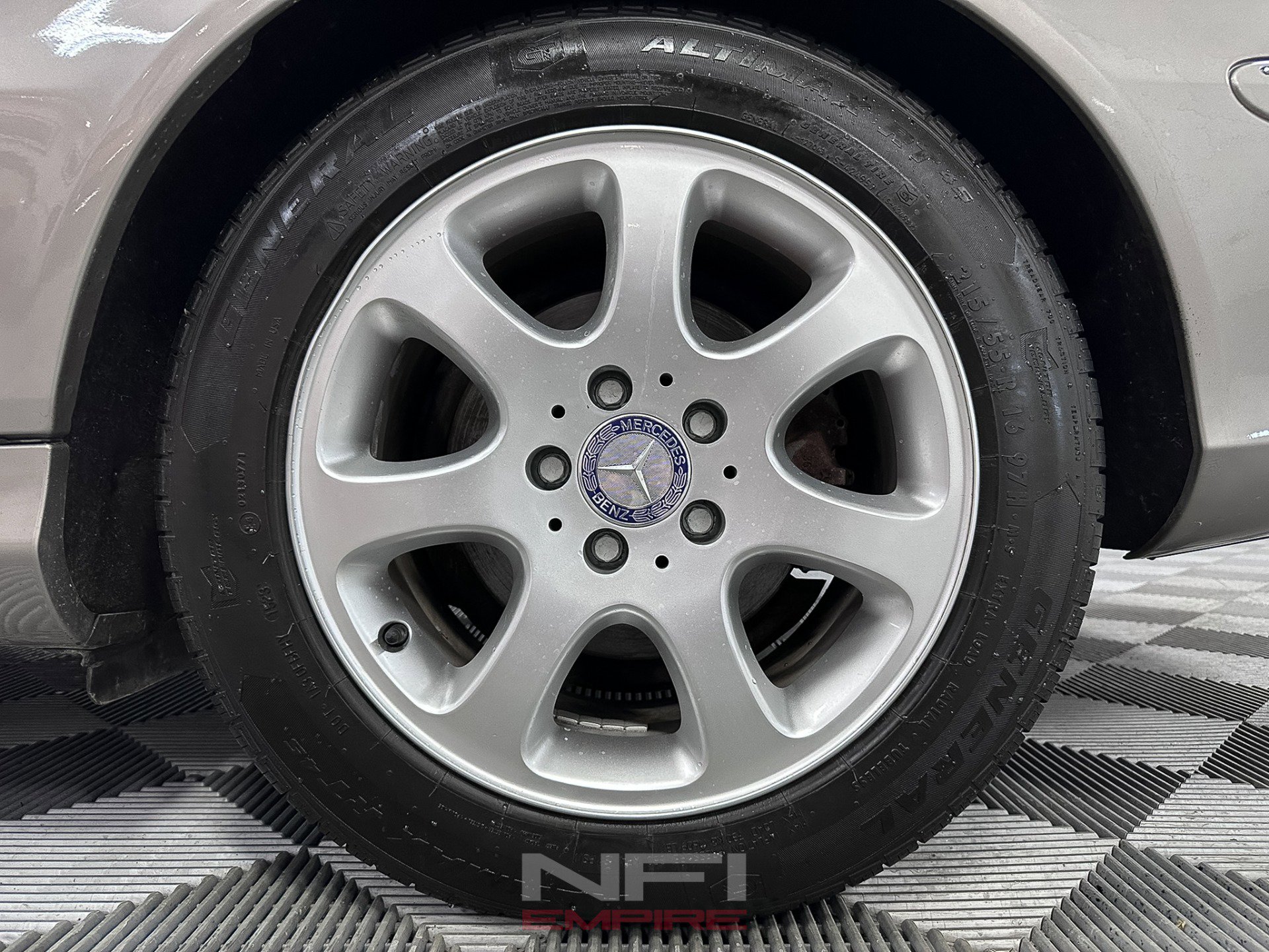 Used 2004 Mercedes-Benz CLK 320 Cabriolet image 22