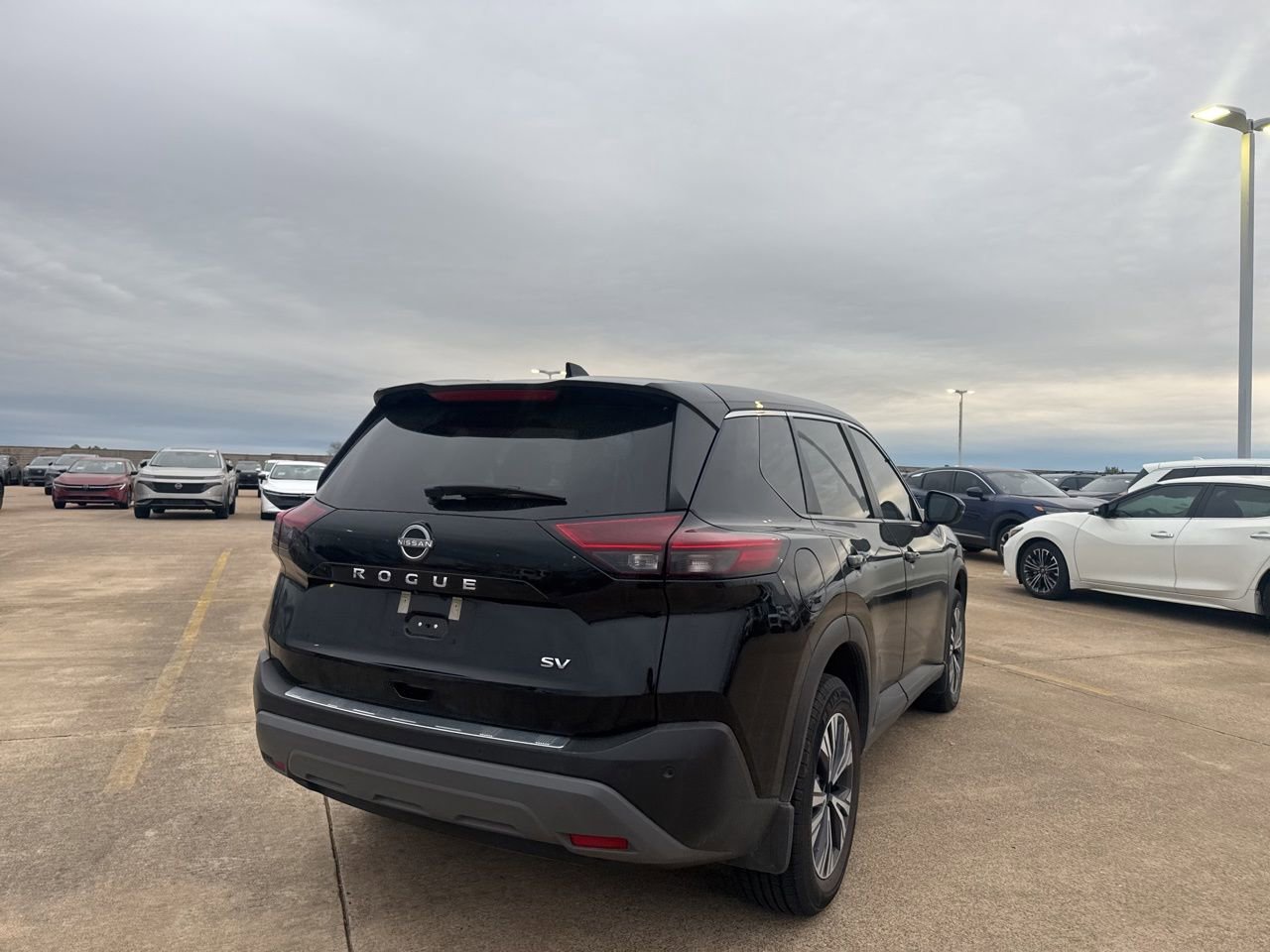 Certified 2022 Nissan Rogue SV image 18